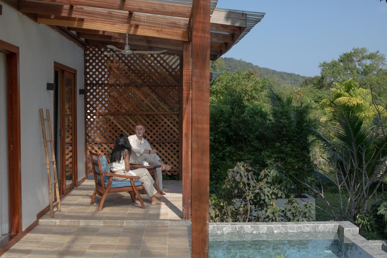 La Passion By Achariyak Hotel Koh Rong Sanloem Bagian luar foto